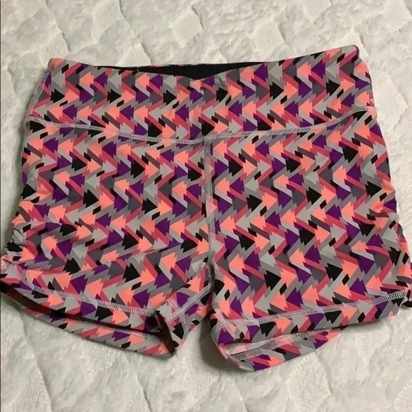 Victoria’s Secret short - Picture 1 of 3